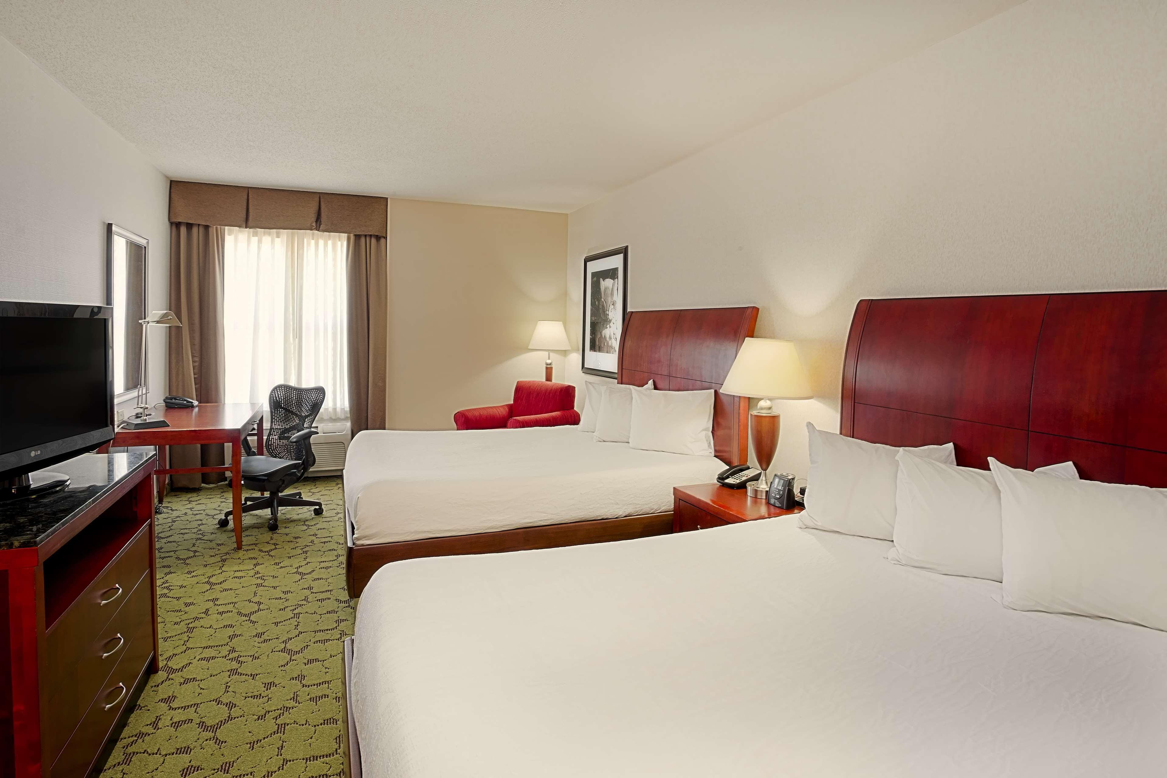 Hilton Garden Inn Блумингтън Екстериор снимка