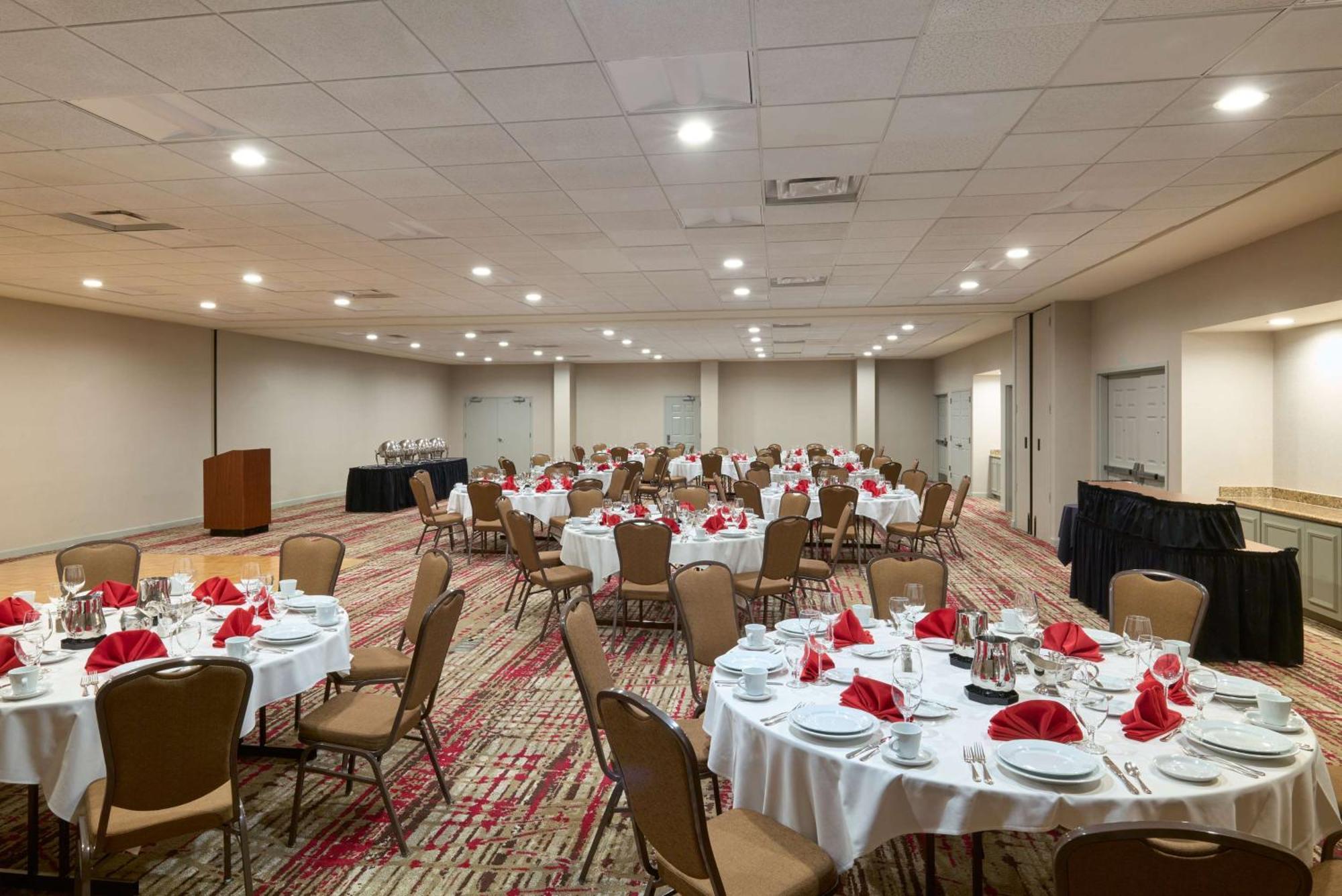 Hilton Garden Inn Блумингтън Екстериор снимка