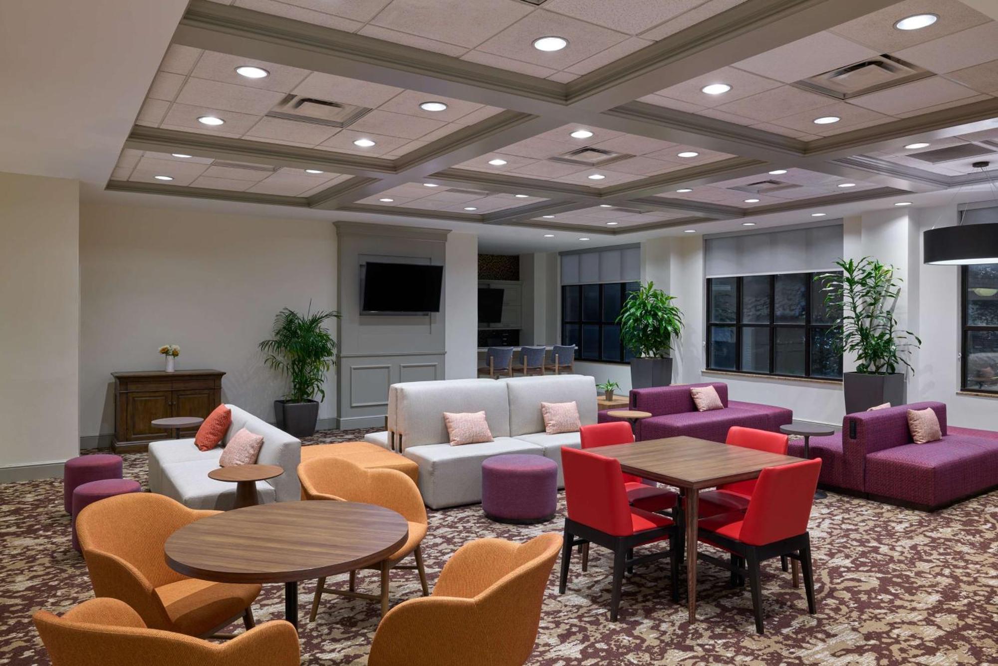 Hilton Garden Inn Блумингтън Екстериор снимка