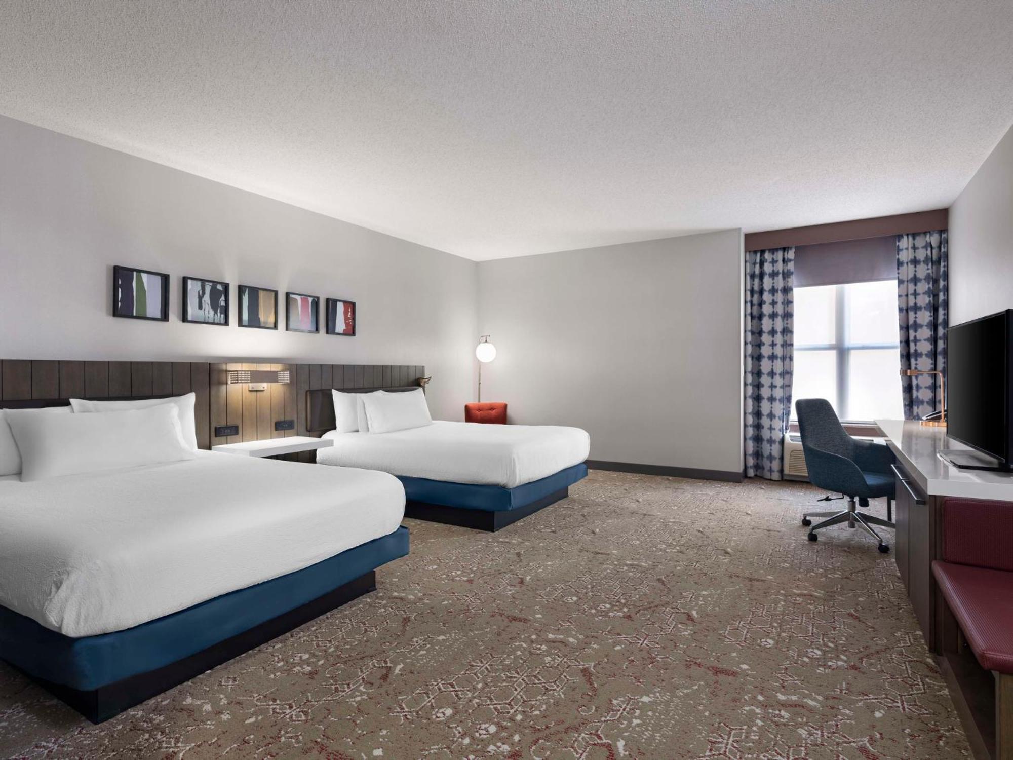 Hilton Garden Inn Блумингтън Екстериор снимка